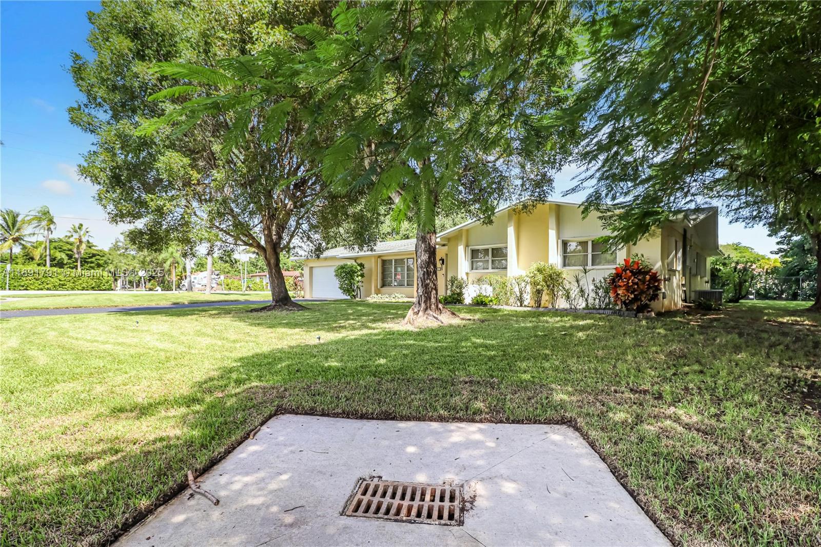 SECTION 22 BEL-AIRE - Residential