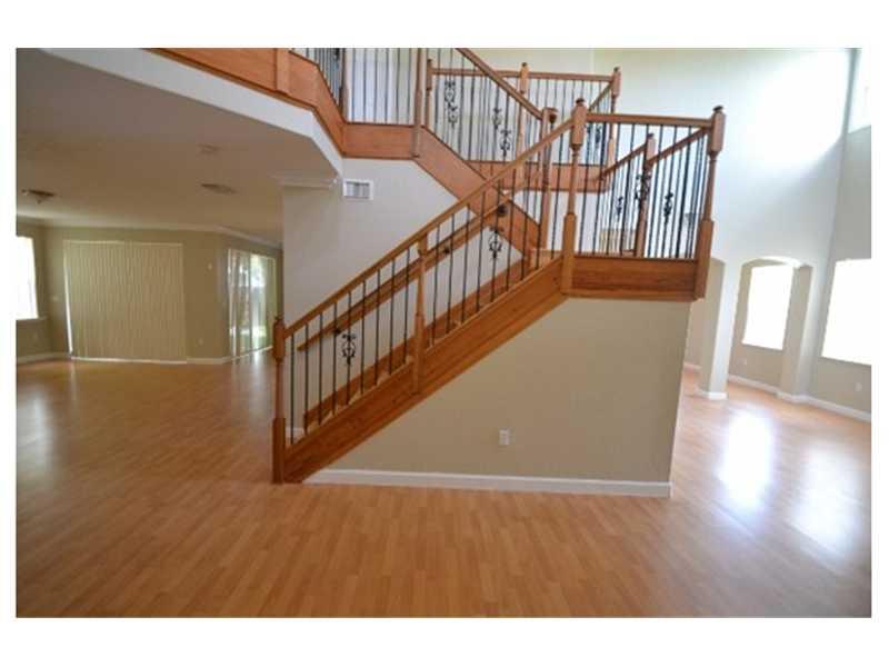 KENDALL BREEZE SOUTH - Residential Lease