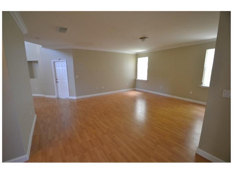 KENDALL BREEZE SOUTH - Residential Lease