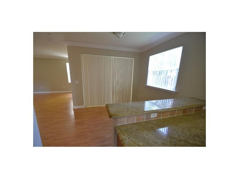 KENDALL BREEZE SOUTH - Residential Lease