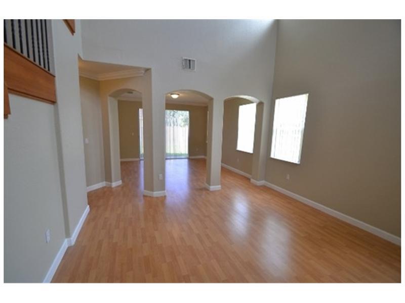 KENDALL BREEZE SOUTH - Residential Lease