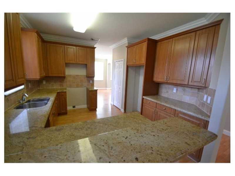 KENDALL BREEZE SOUTH - Residential Lease