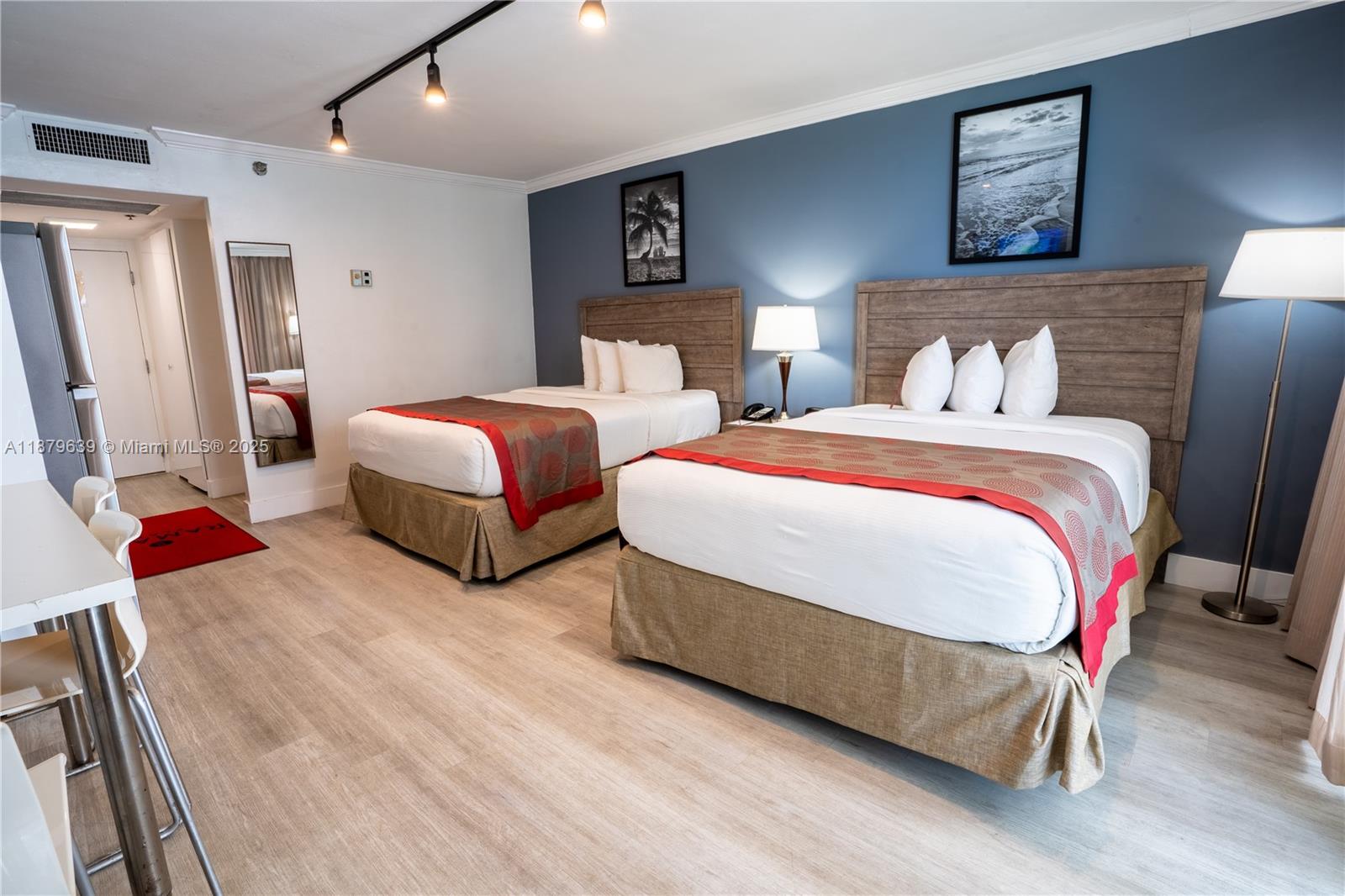 THE AVENTURA BEACH CLUB C - Residential