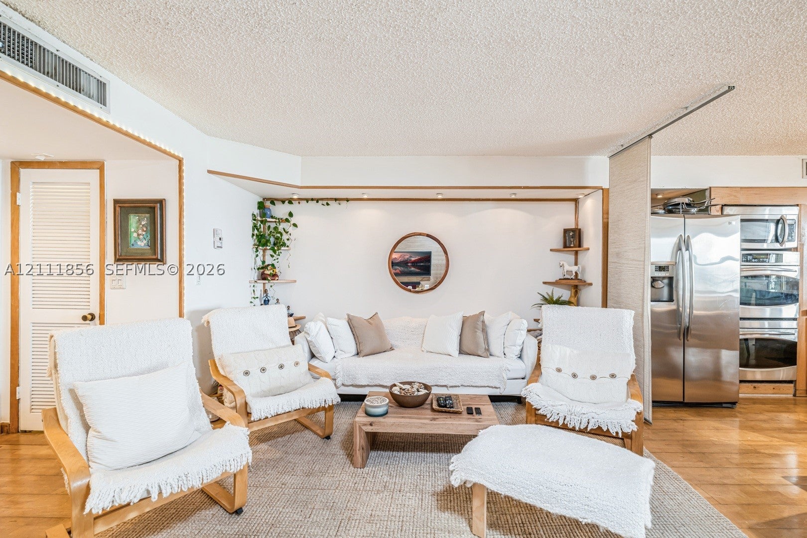 6423 Collins Ave 1602
