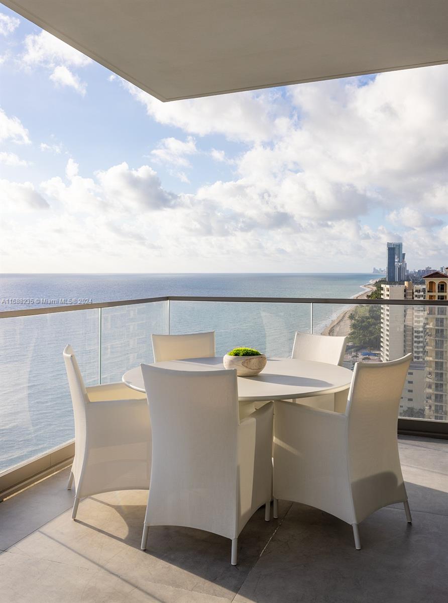 2000 Ocean - Residential