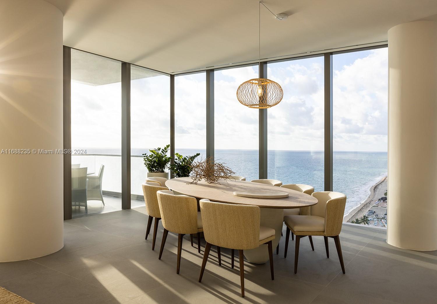 2000 Ocean - Residential