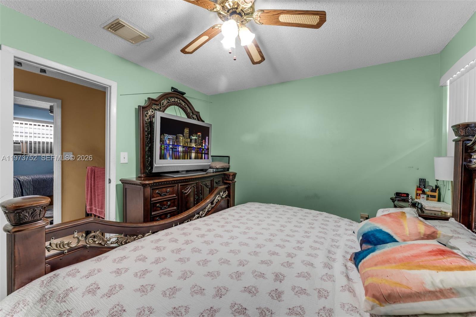 1613 NW 16 ST CONDO - Residential