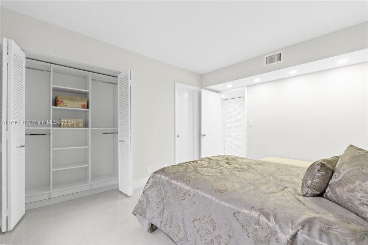 PROMENADE AT BOCA POINTE - Residential