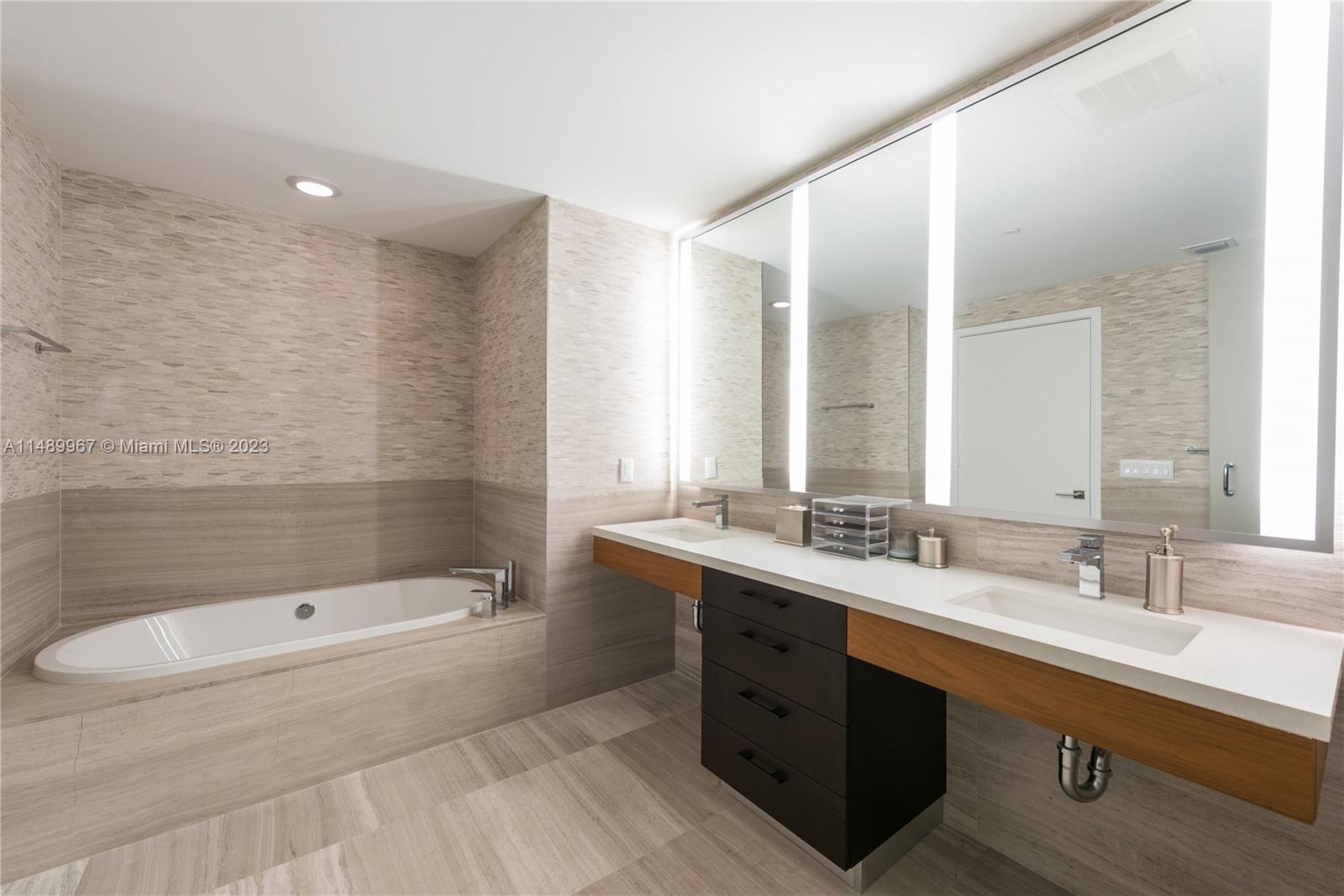 One Ocean - Residential