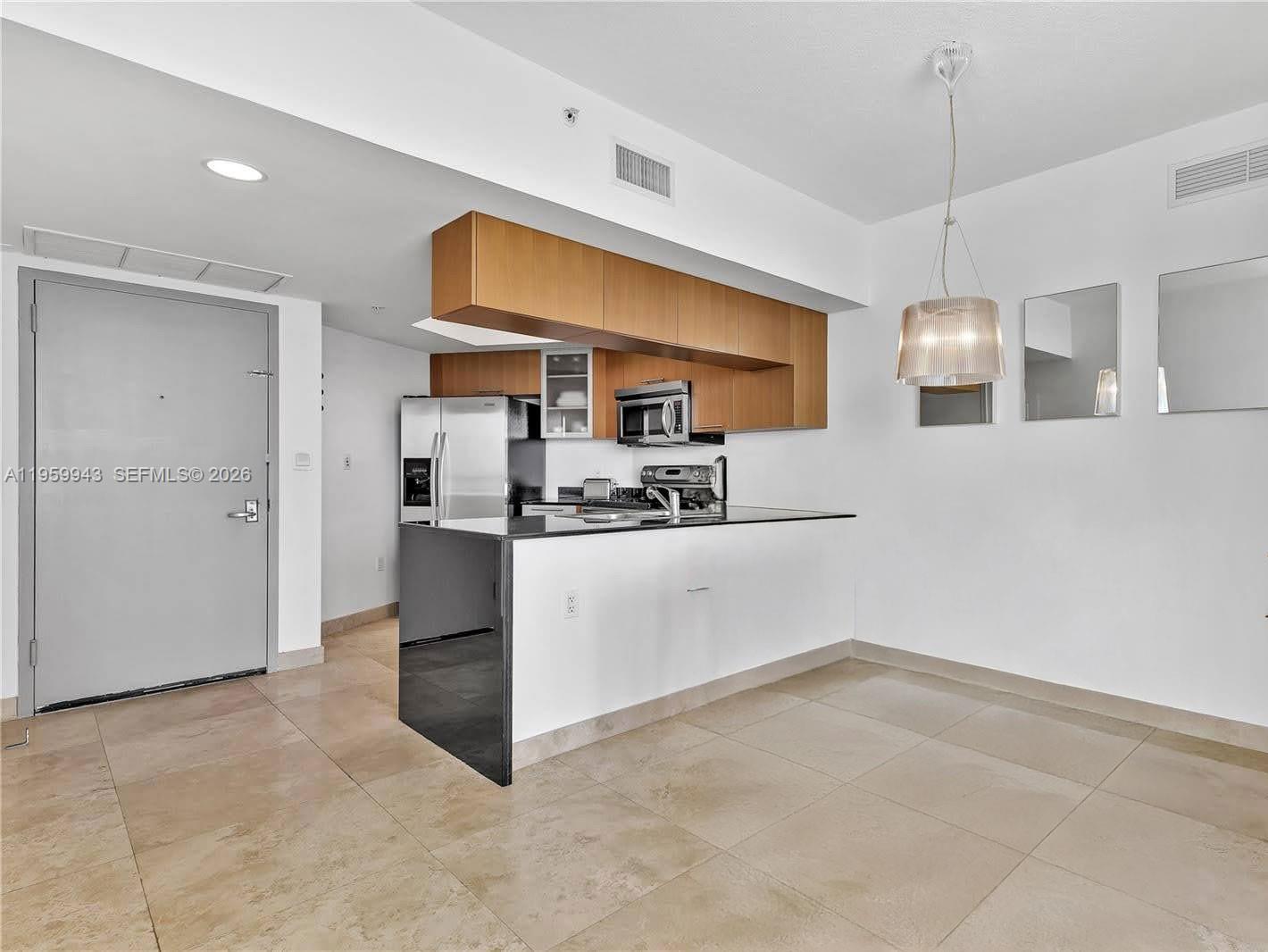 OPERA TOWER CONDO - Residential