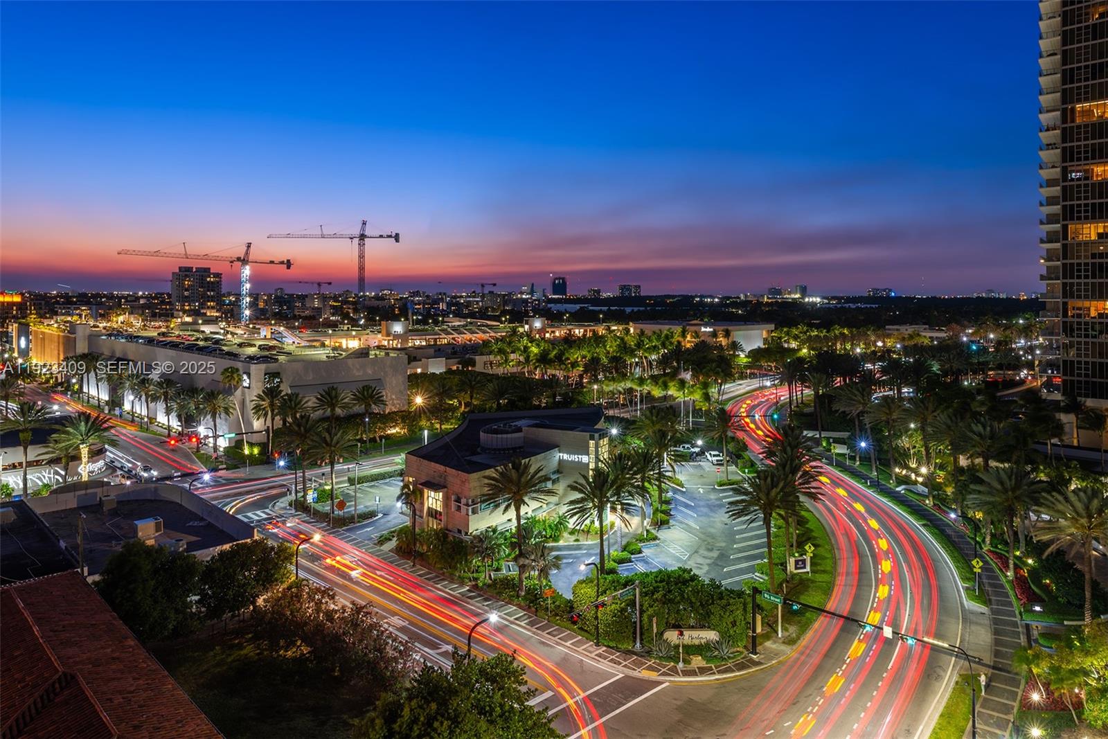 SOLIMAR CONDO - Residential