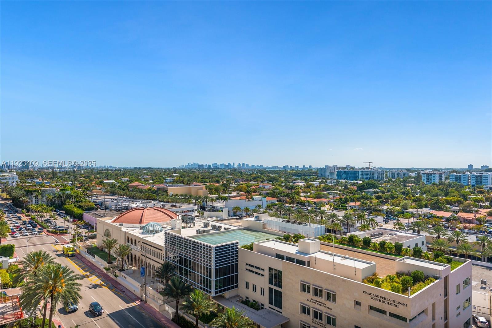 SOLIMAR CONDO - Residential