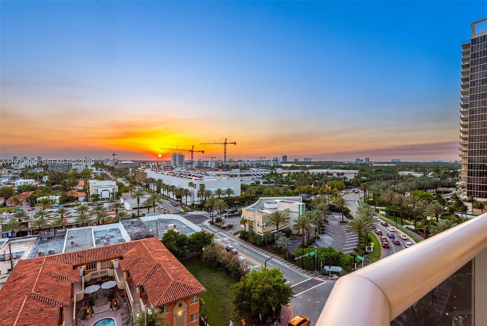 SOLIMAR CONDO - Residential