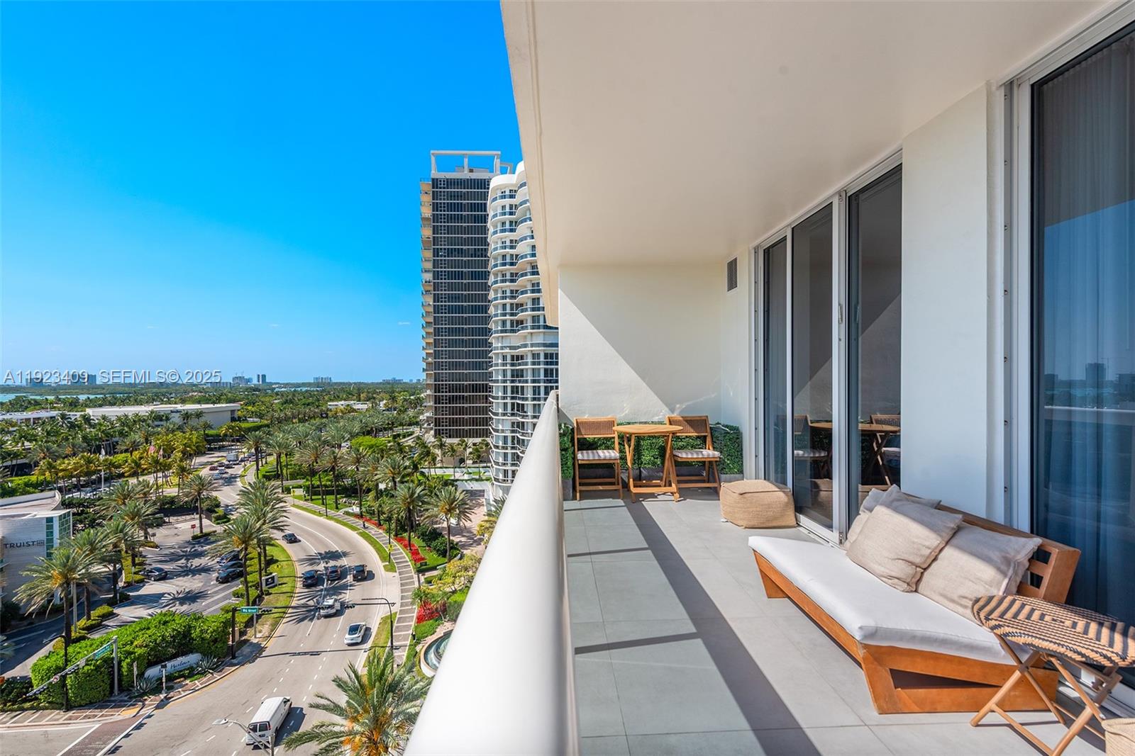 SOLIMAR CONDO - Residential