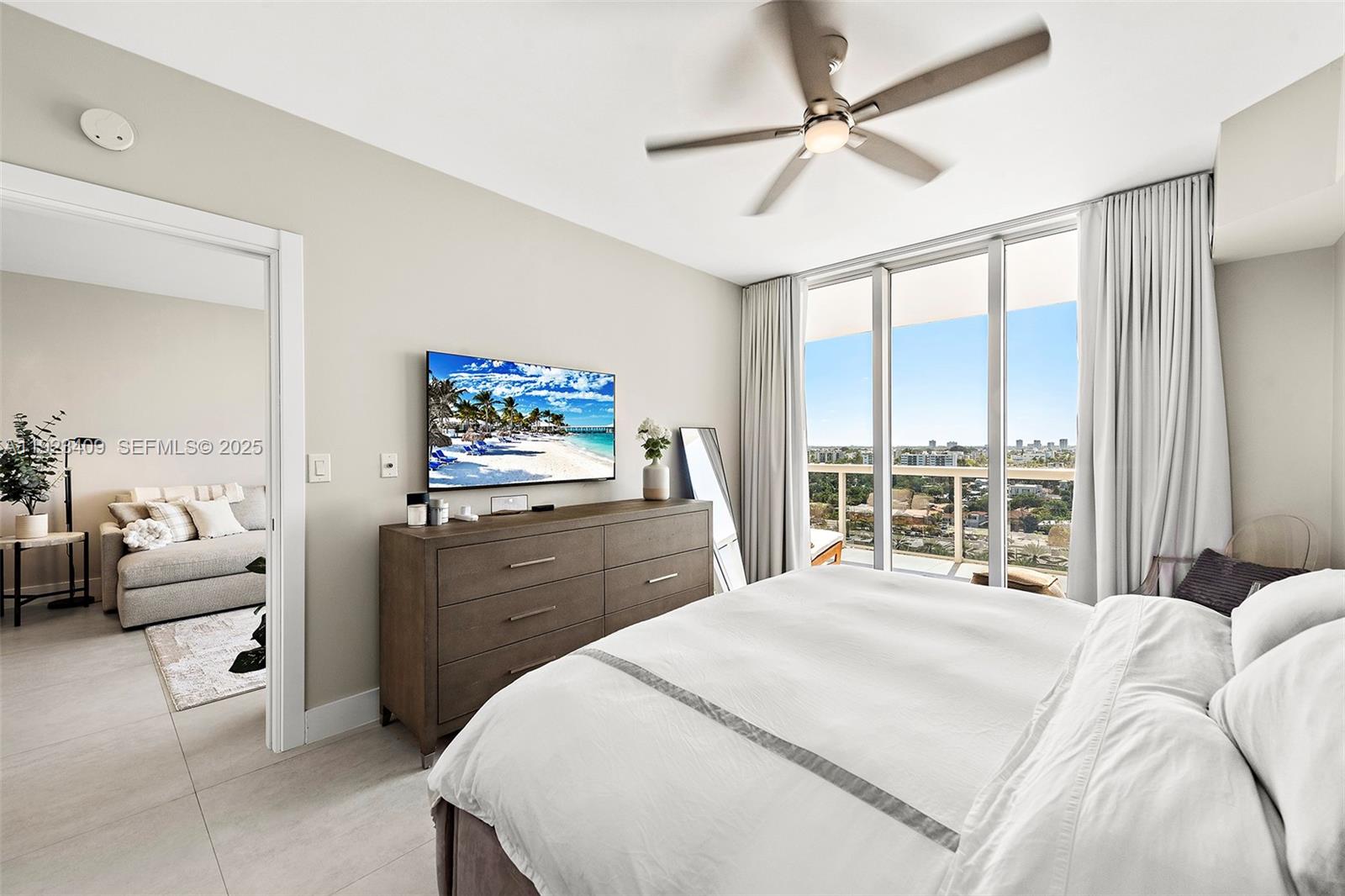 SOLIMAR CONDO - Residential