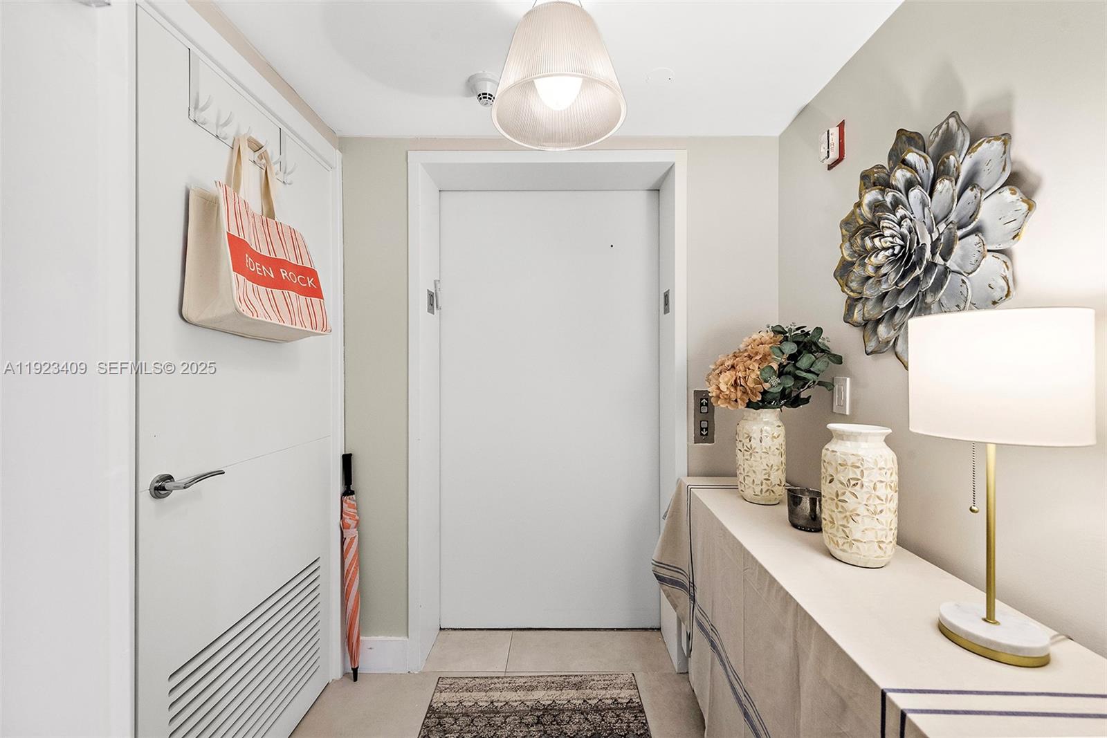 SOLIMAR CONDO - Residential