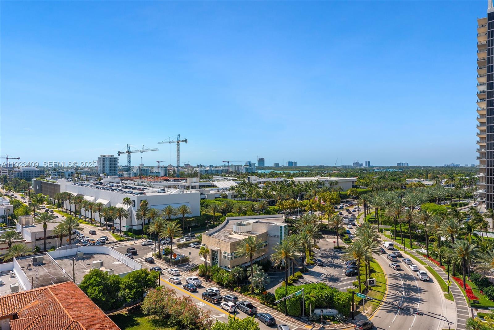 SOLIMAR CONDO - Residential