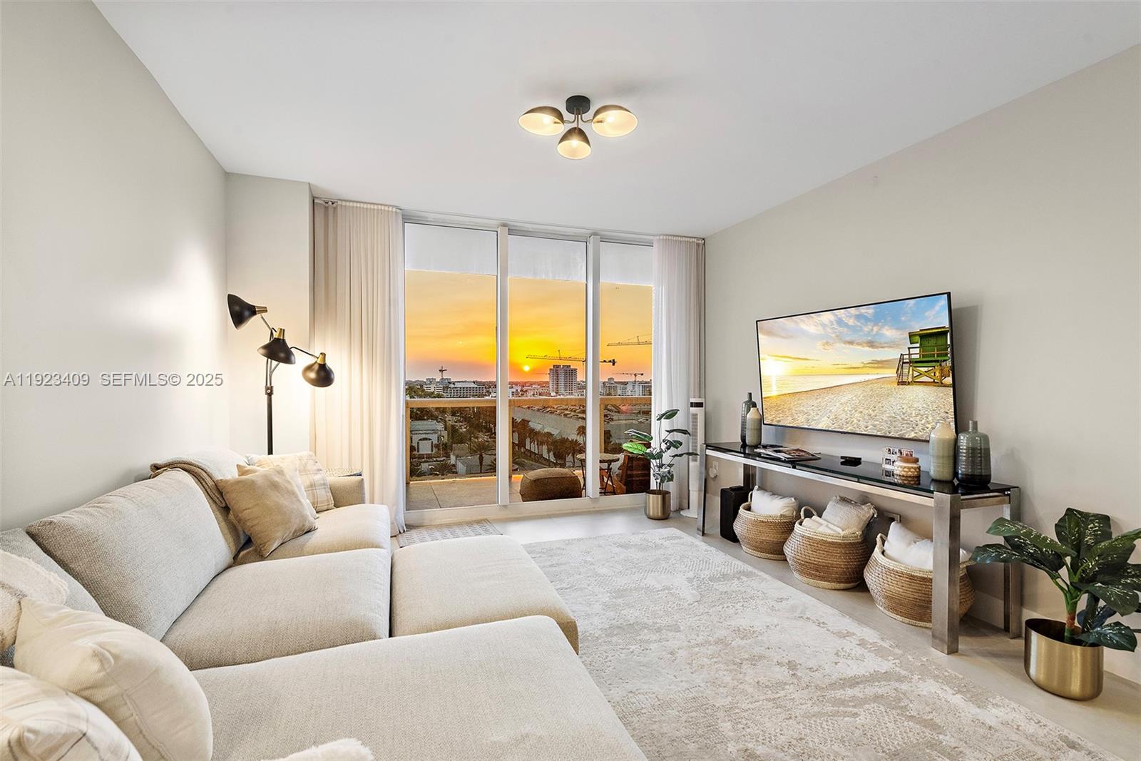 9595 Collins Ave N10F, Surfside, FL, 33154/$999,000 3 9595 Collins Ave N10F