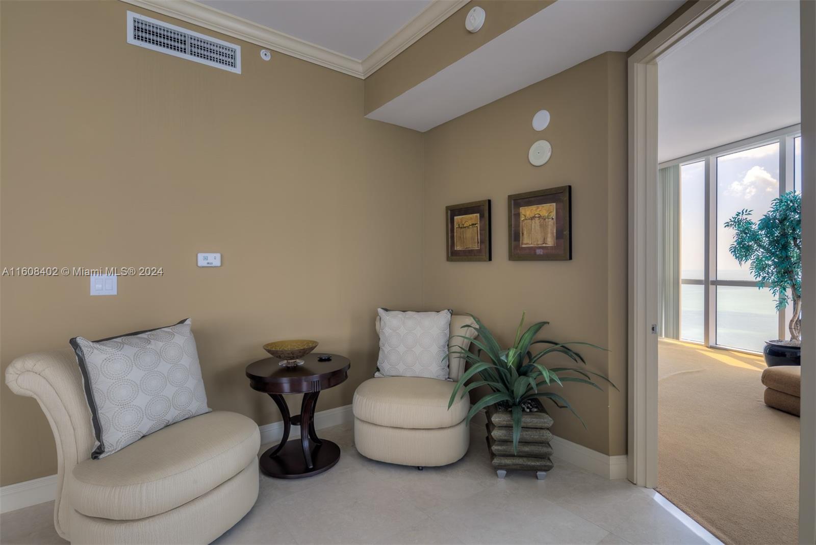 TRUMP PALACE CONDO - Residential Lease