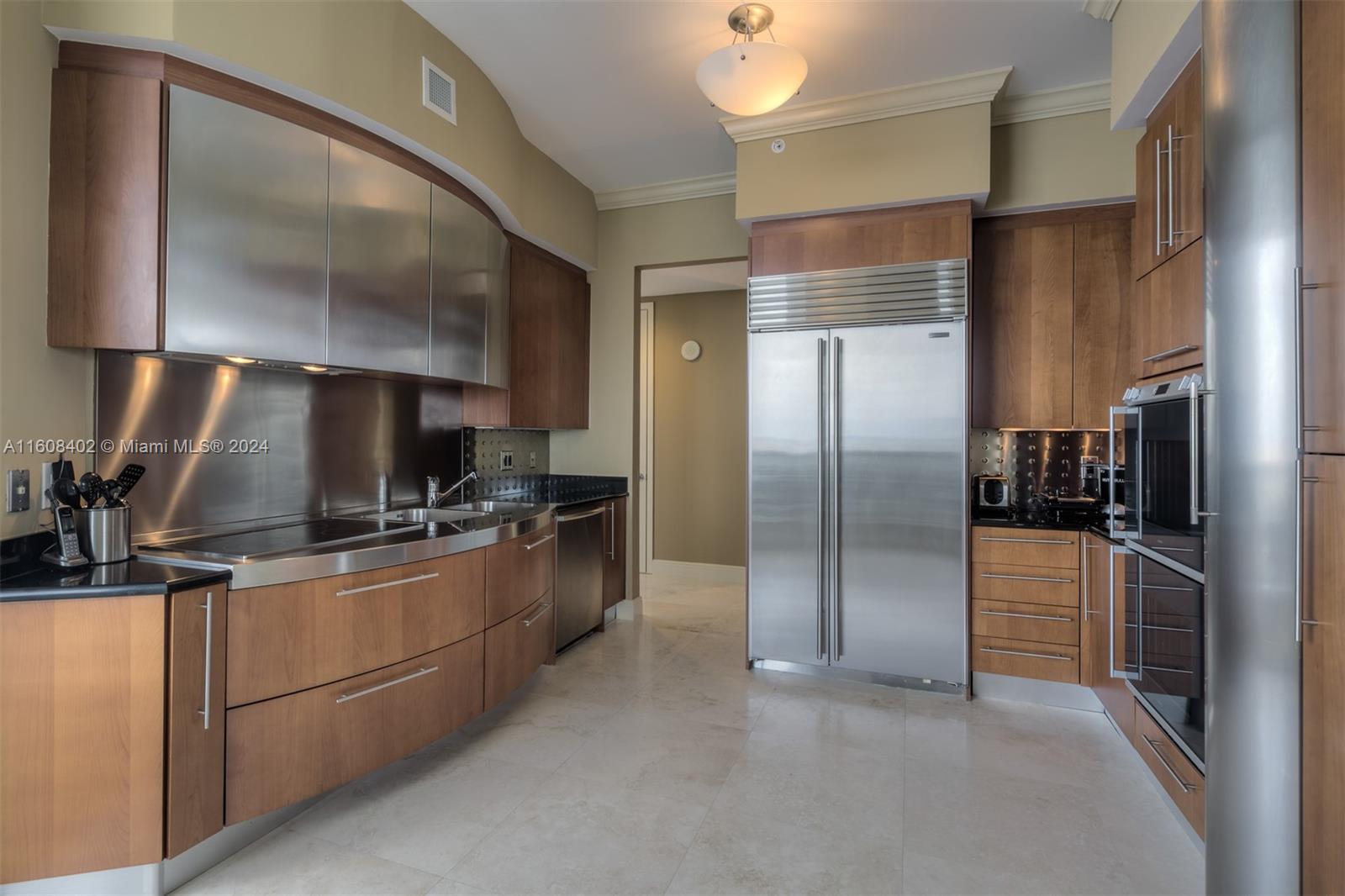 TRUMP PALACE CONDO - Residential Lease