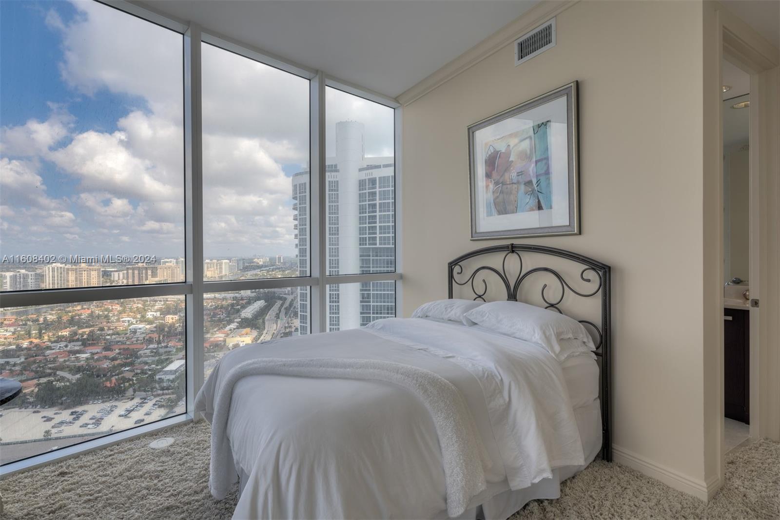 TRUMP PALACE CONDO - Residential Lease