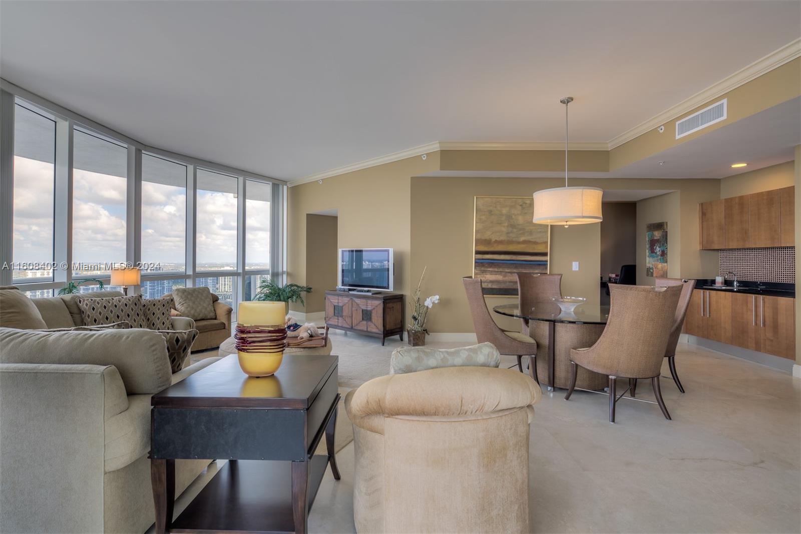 TRUMP PALACE CONDO - Residential Lease