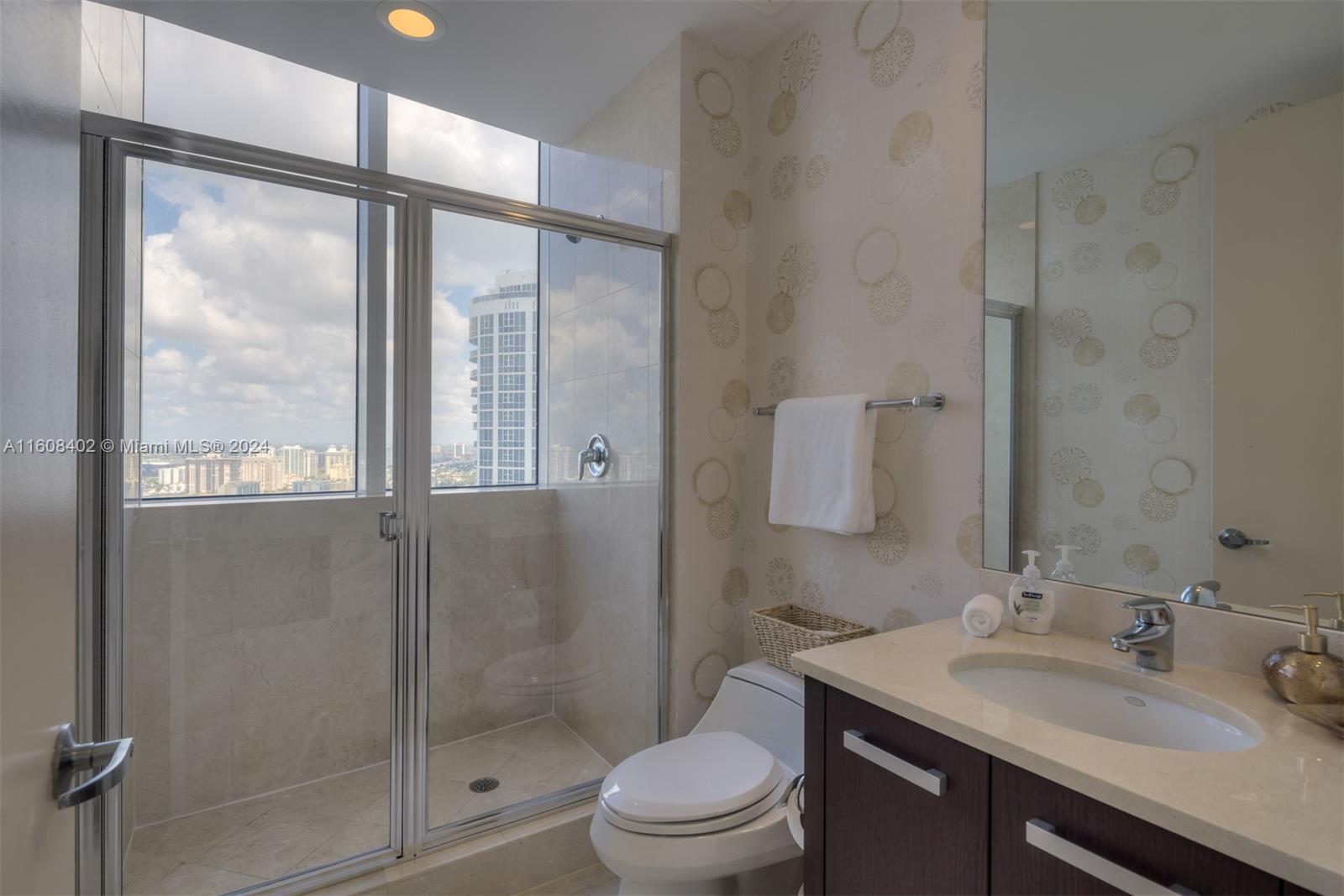 TRUMP PALACE CONDO - Residential Lease