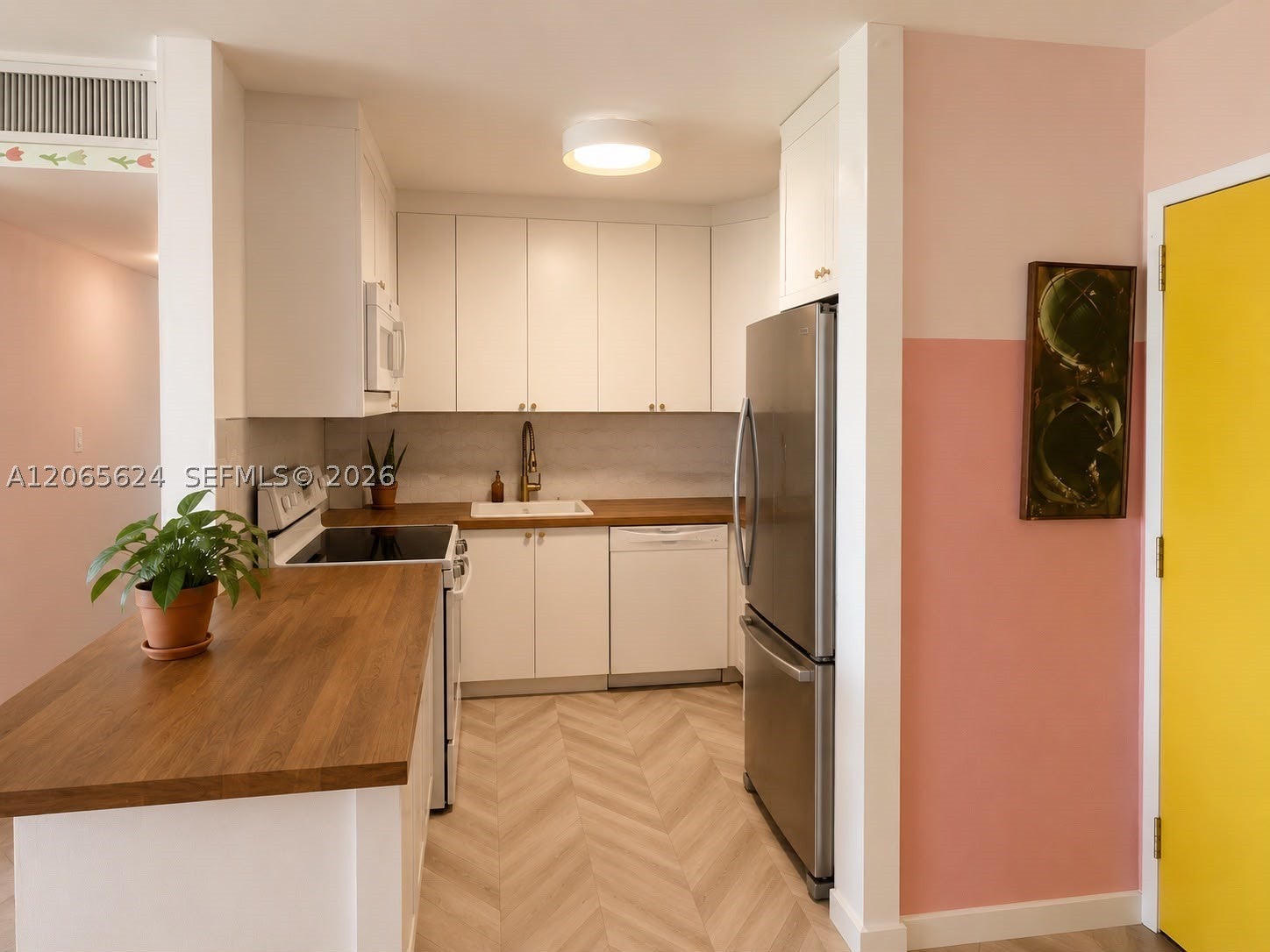 7441 Wayne Ave 3D