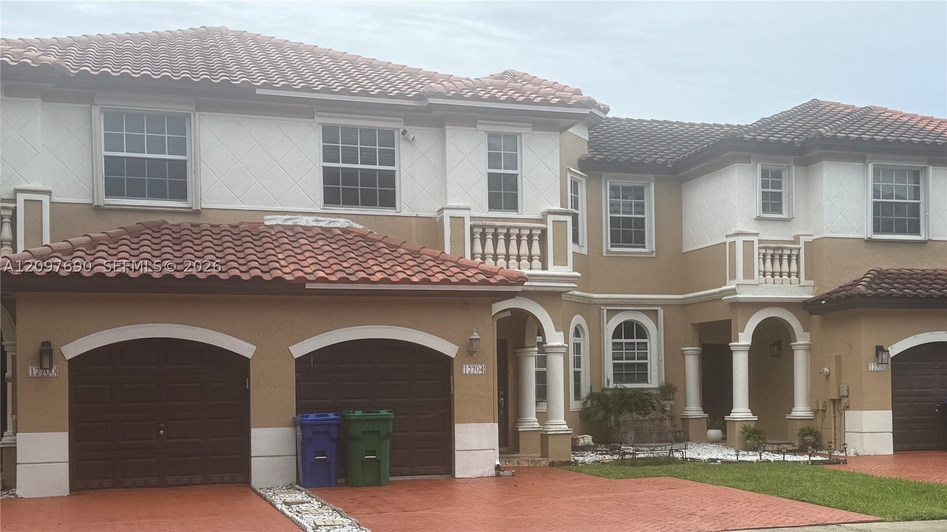 View photos, virtual tours, details... 12704 SW 49th Dr