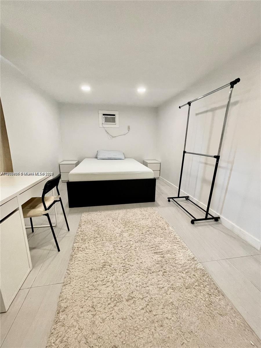 SHERIDAN PARK - Residential Lease