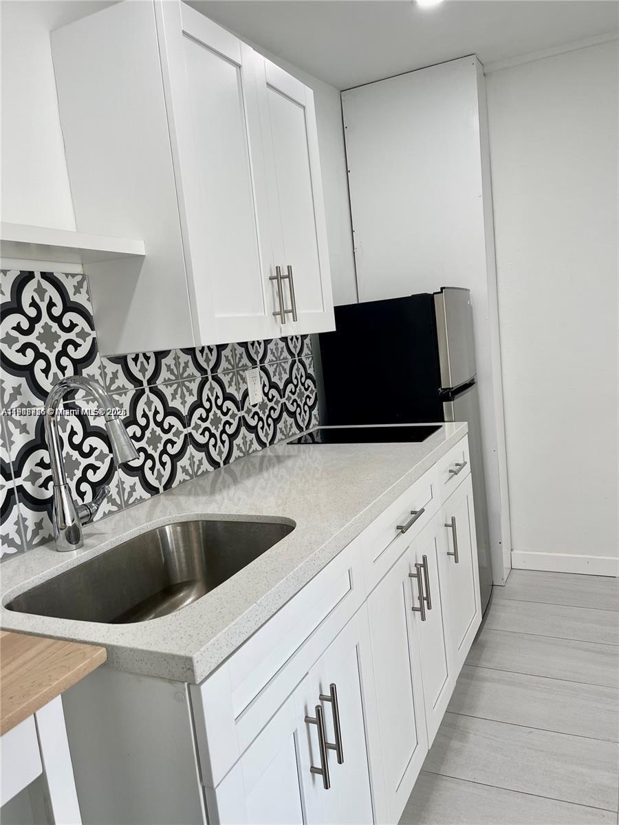 SHERIDAN PARK - Residential Lease