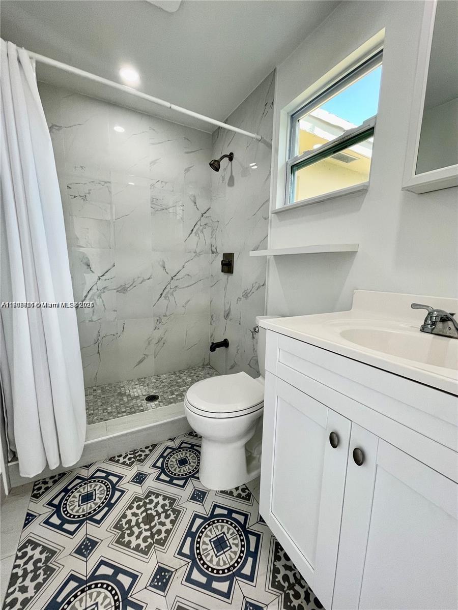 SHERIDAN PARK - Residential Lease