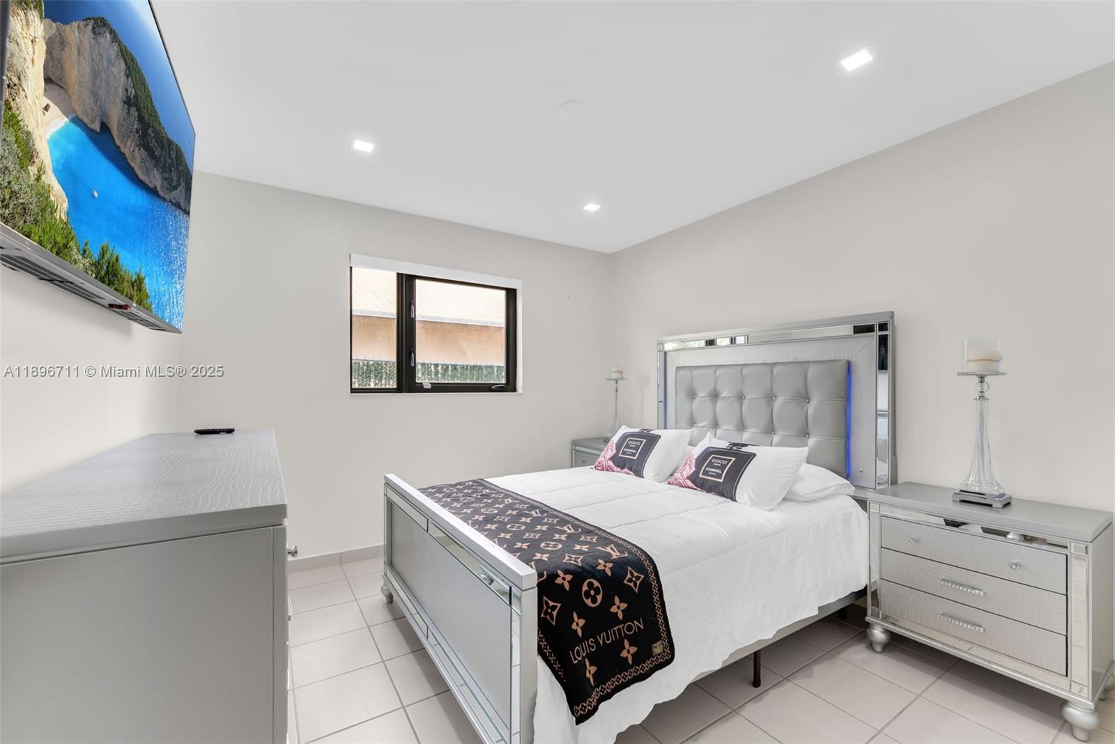 CORAL WEST HEIGHTS 2ND AD - Residential Lease