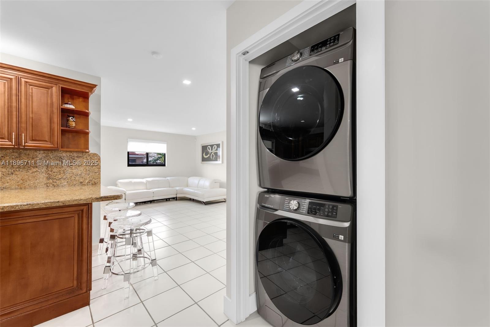 CORAL WEST HEIGHTS 2ND AD - Residential Lease