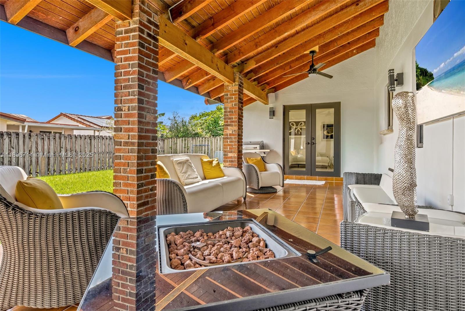 CORAL WEST HEIGHTS 2ND AD - Residential Lease