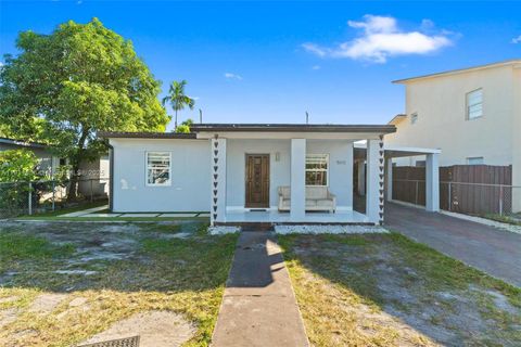 Photo of 580 E 44th St, Hialeah, FL 33013 (MLS # A11911856)