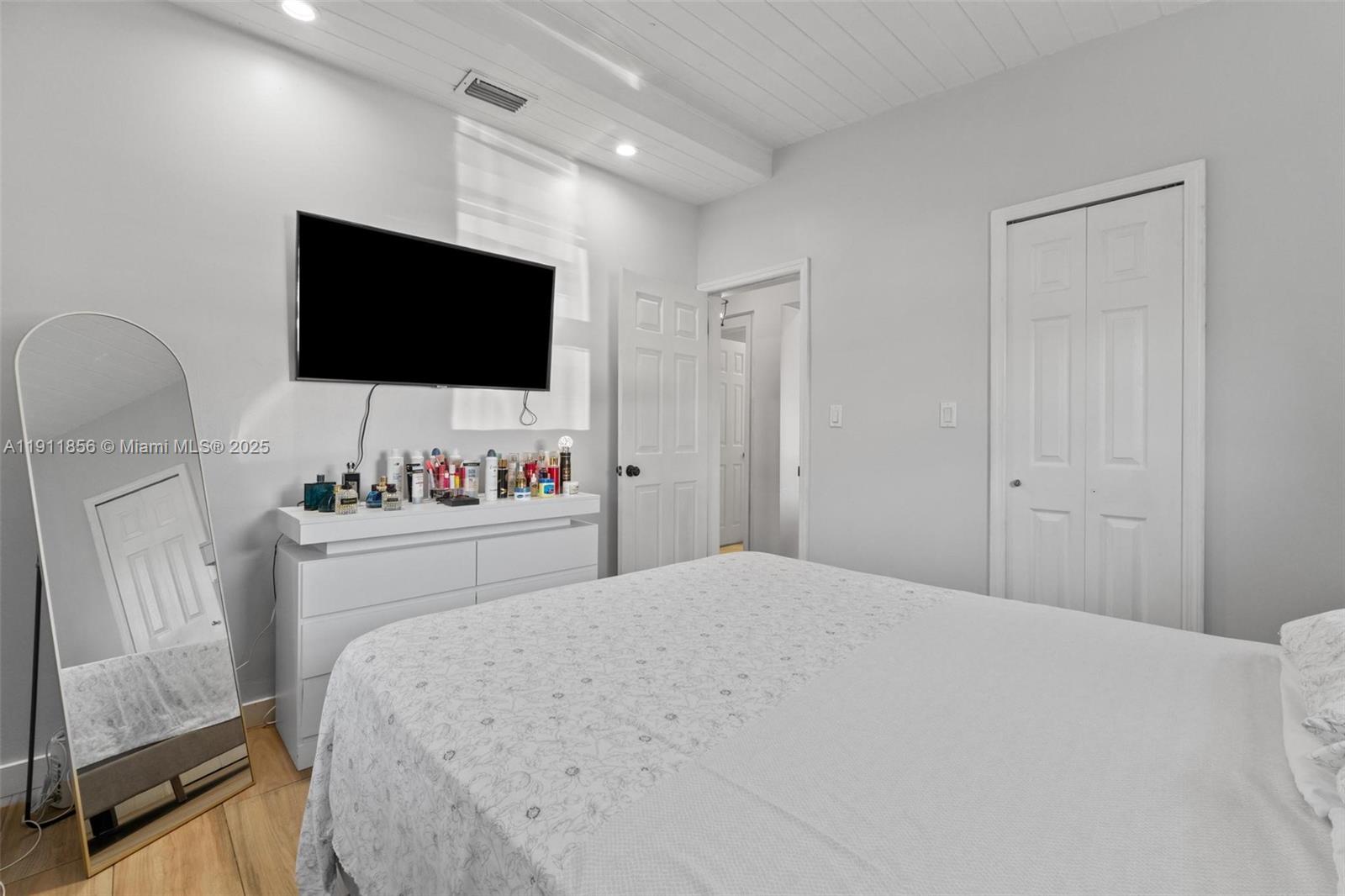 HIALEAH 16 ADDN AMD & REV - Residential