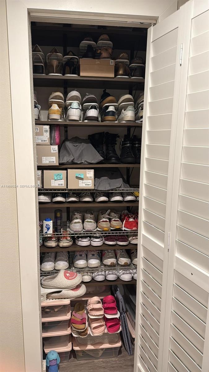 ALHAMBRA GATE HOMES CONDO - Residential Lease