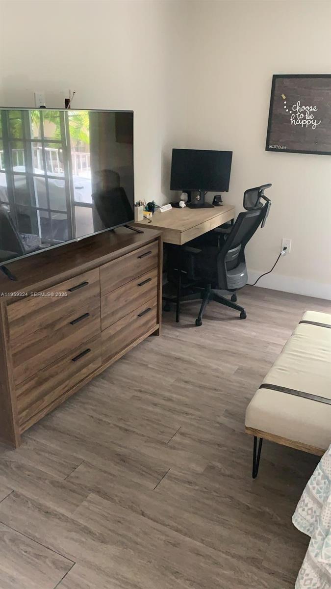 ALHAMBRA GATE HOMES CONDO - Residential Lease