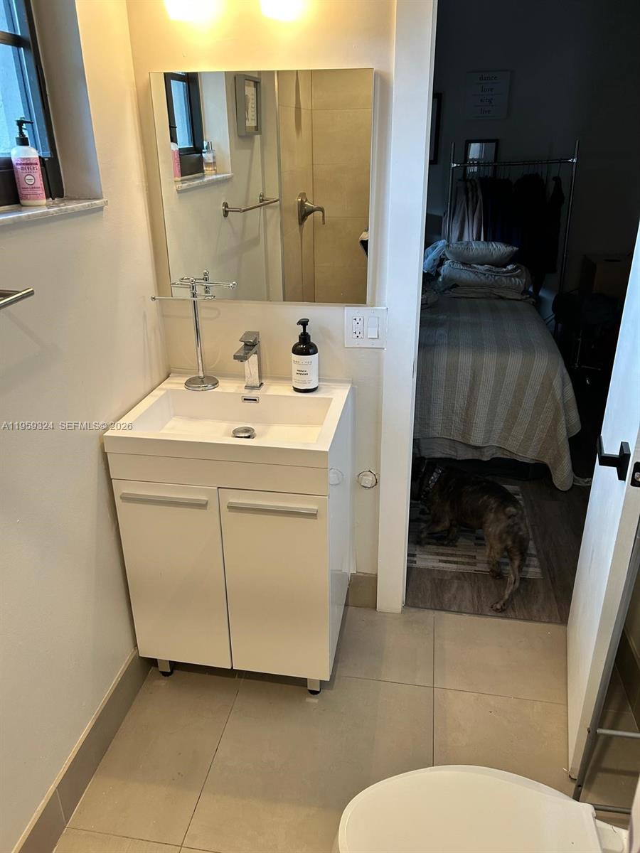 ALHAMBRA GATE HOMES CONDO - Residential Lease