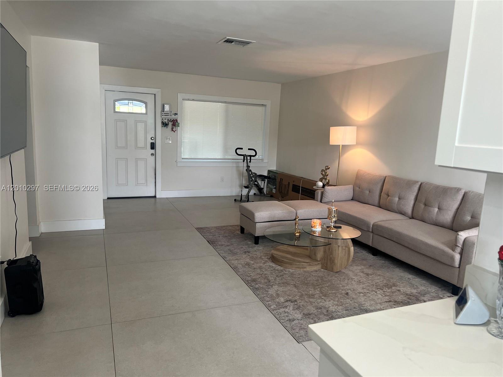 BROADVIEW COUNTRY CLUB - Residential