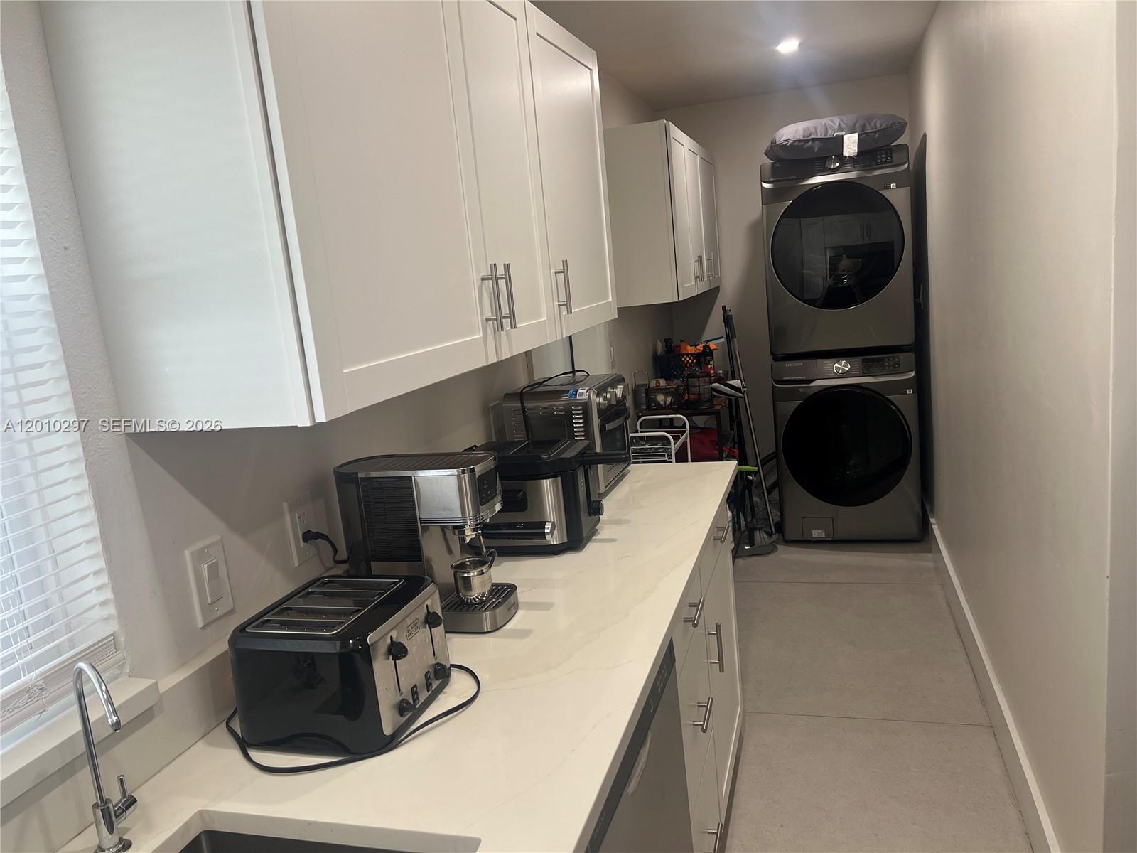 BROADVIEW COUNTRY CLUB - Residential