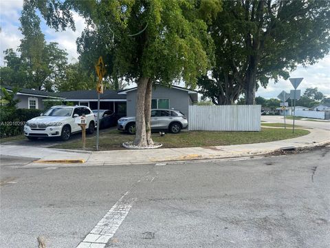 Photo of 6742 SW 18th Ct, North Lauderdale, FL 33068 (MLS # A12010297)