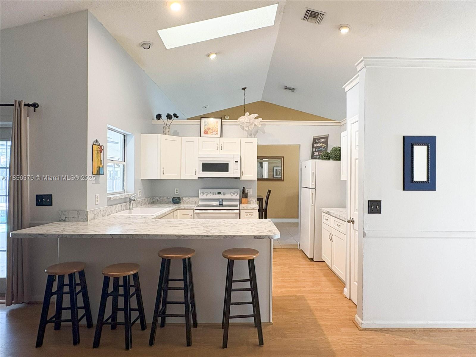 SUGAR POND MANOR OF WELLI - Residential Lease