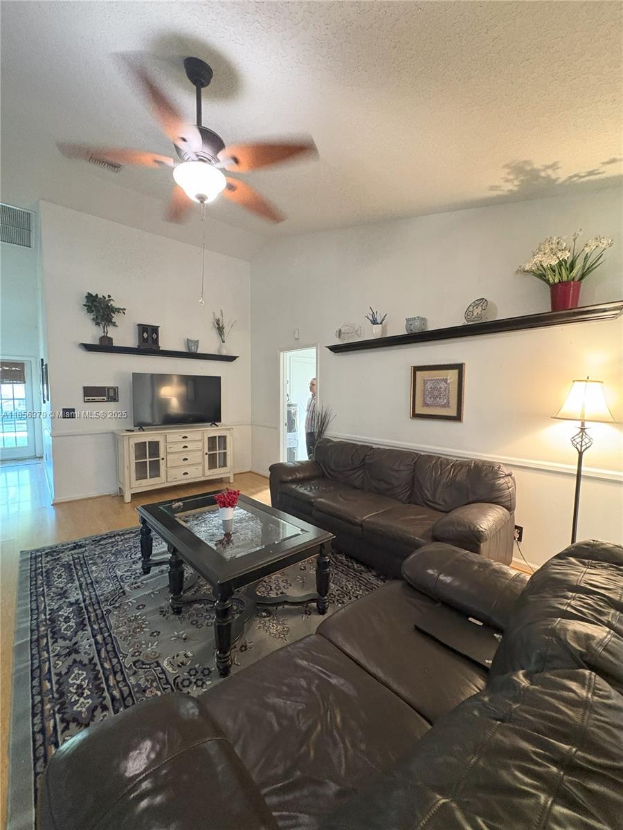 SUGAR POND MANOR OF WELLI - Residential Lease