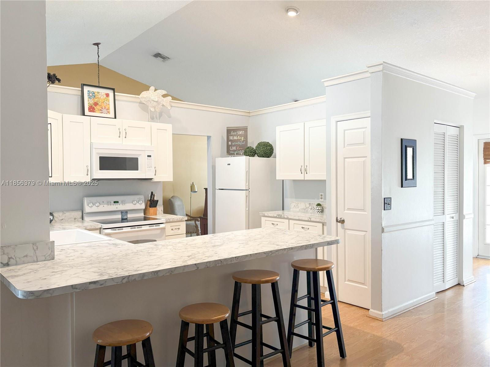 SUGAR POND MANOR OF WELLI - Residential Lease