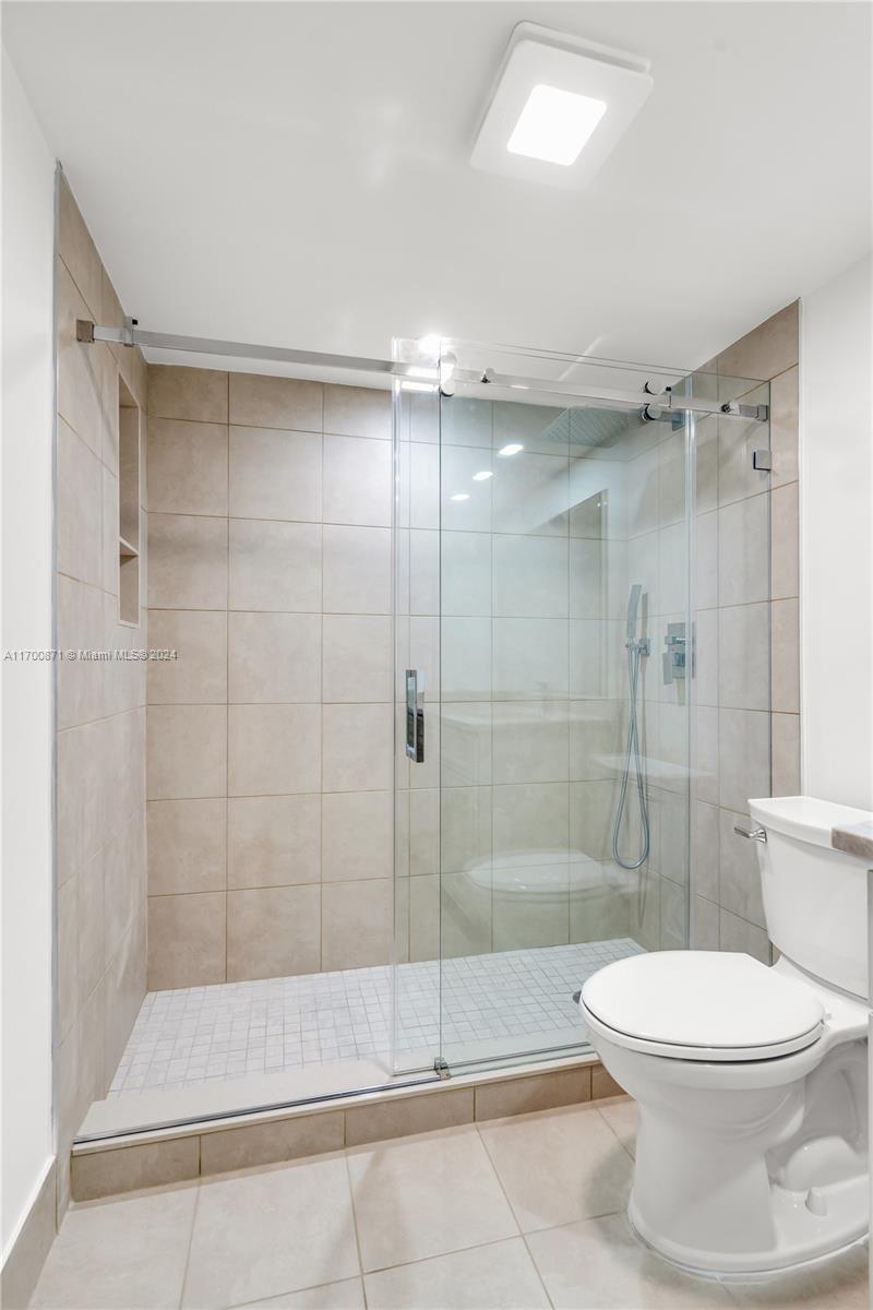 LUCAYA VILLAGE 2-E CONDO - Residential