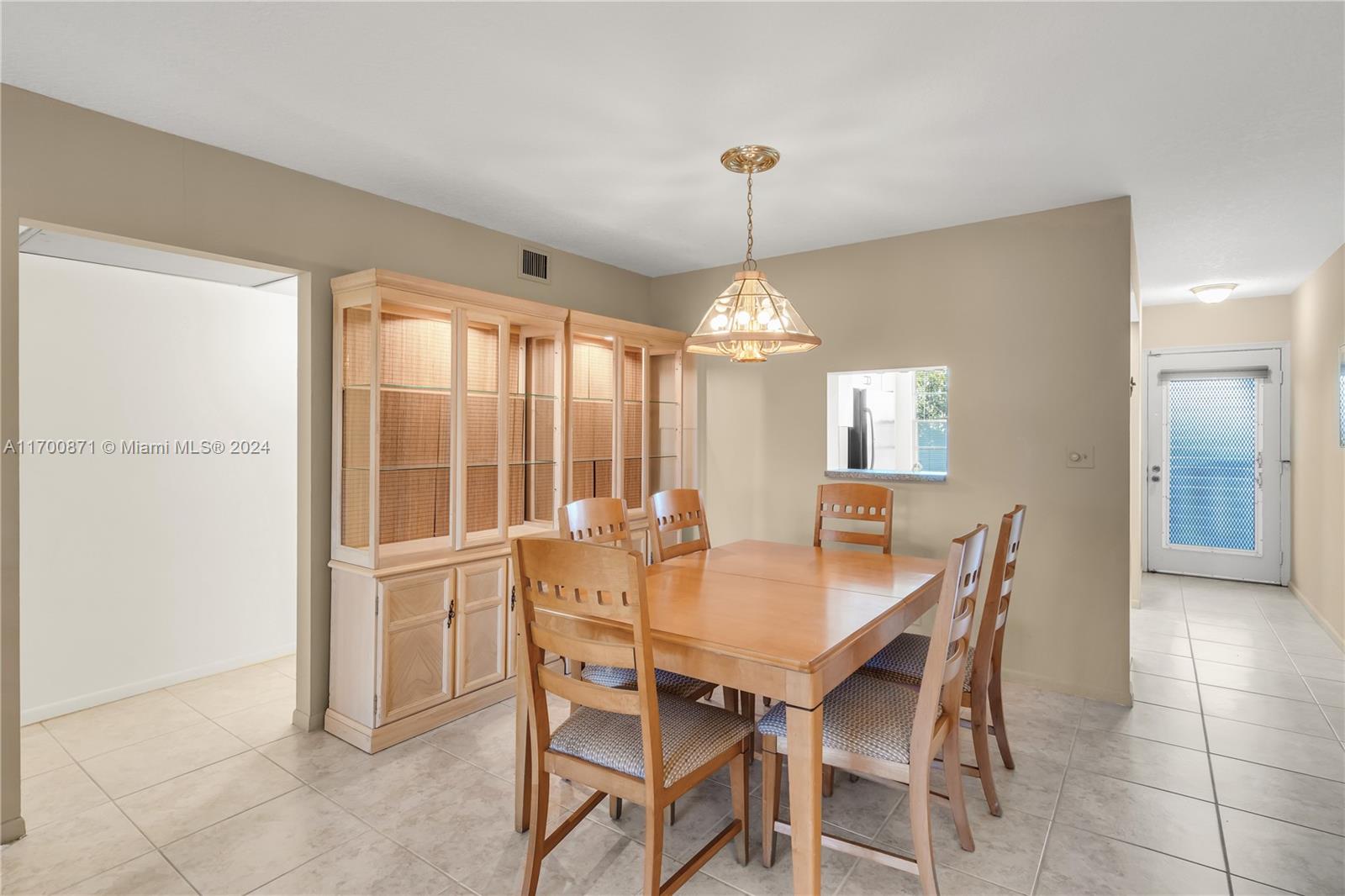 LUCAYA VILLAGE 2-E CONDO - Residential