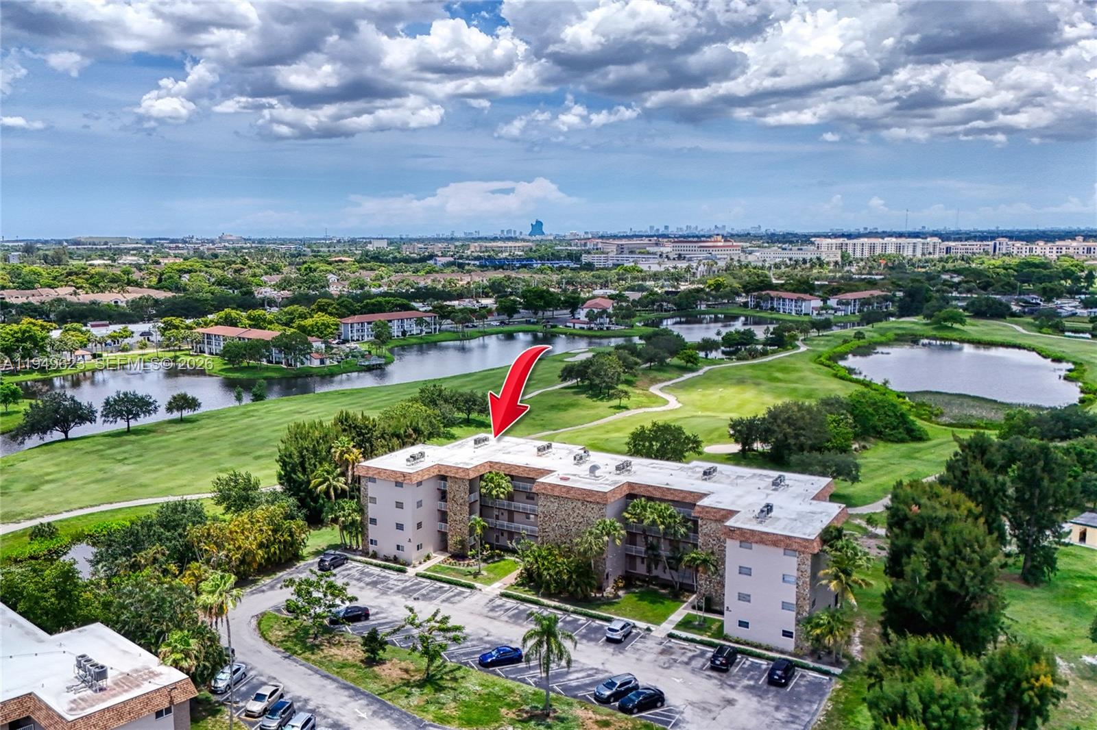 ARROWHEAD CONDO NO V - Residential