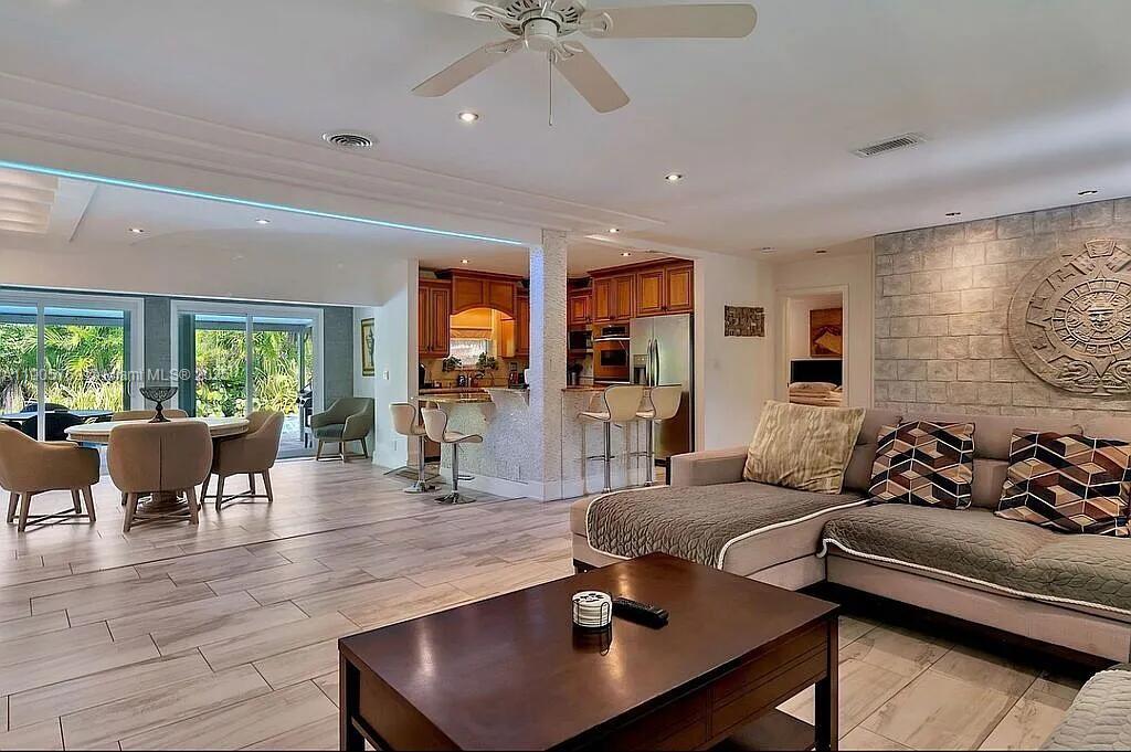 CORAL HEIGHTS SEC 3 - Residential